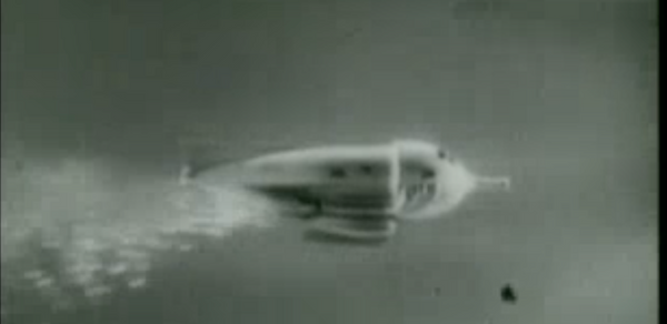 A very poor speical effect rocket ship from the public domain King Features Flash Gordon series